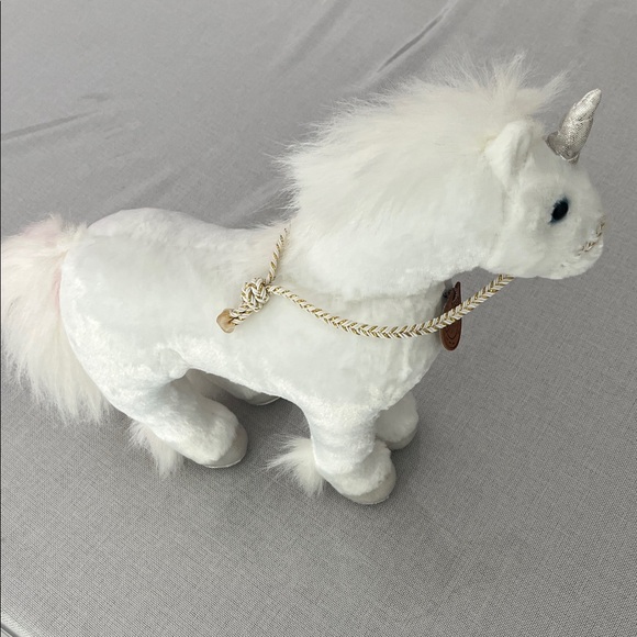 Breyer White Plush Unicorn with Silver color  Horn. - Picture 9 of 10